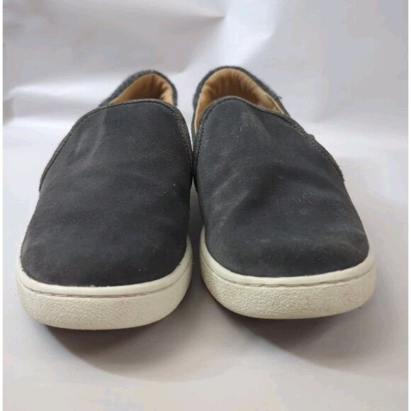 UGG Women’s Size‎ 10 Gray Suede Slip-On Shoes Pre-Owned Comfort Casuals - Picture 2 of 8